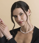 6.5-7.0mm White Freshwater Pearl Necklace, Bracelet & Earrings - Model Image