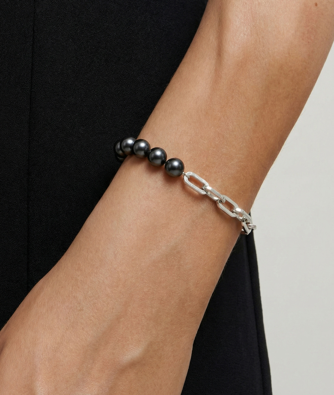 7.5-8.0mm Black Freshwater Pearl & Chain Blake Bracelet for Women - Third Image