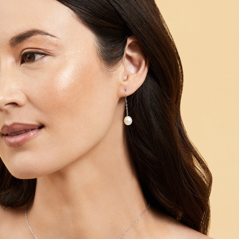 14K Gold Drop-Shape Freshwater Pearl Lila Tincup Earrings - Model Image