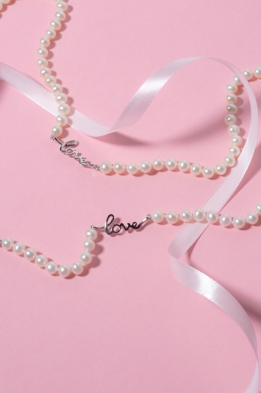 6.0-6.5mm White Freshwater Cultured Pearl Love Bracelet - Model Image