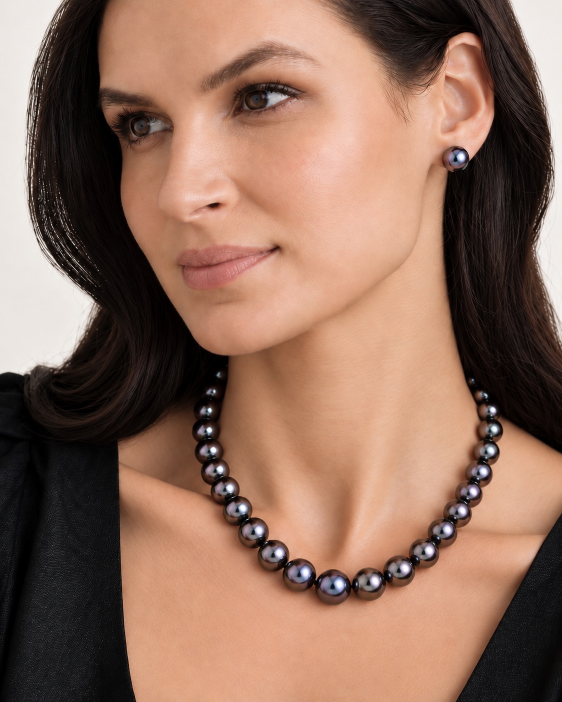 10-11mm Eggplant Tahitian South Sea Pearl Necklace - AAAA Quality - Secondary Image