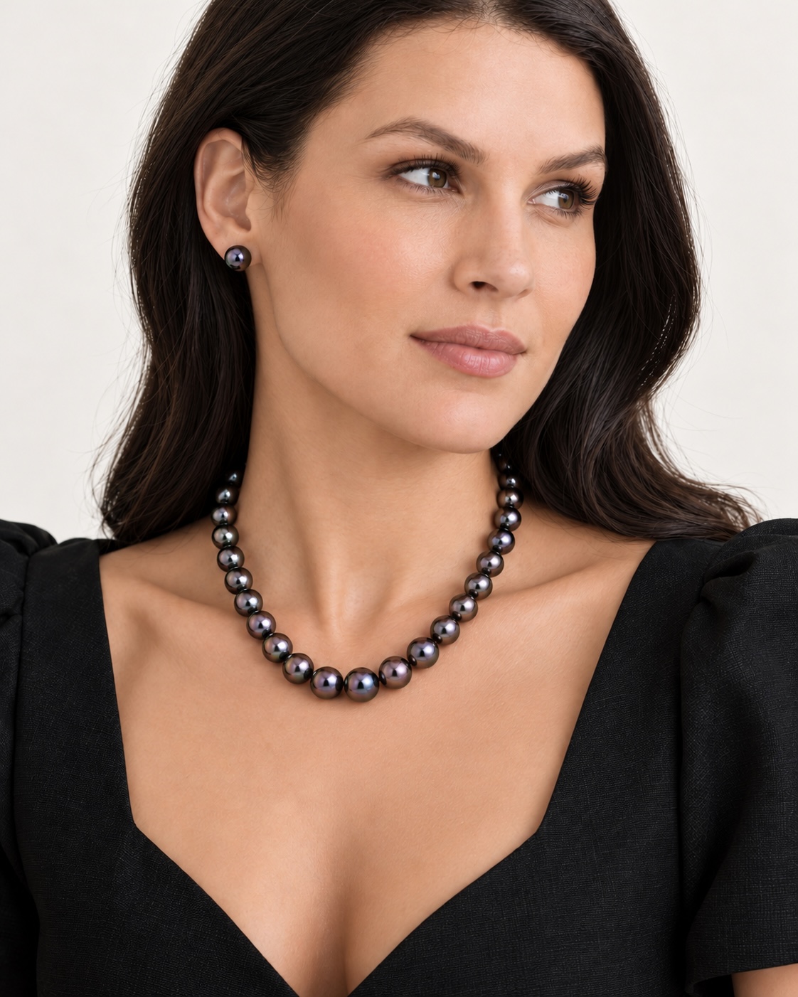 10-11mm Eggplant Tahitian South Sea Pearl Necklace - AAAA Quality - Model Image