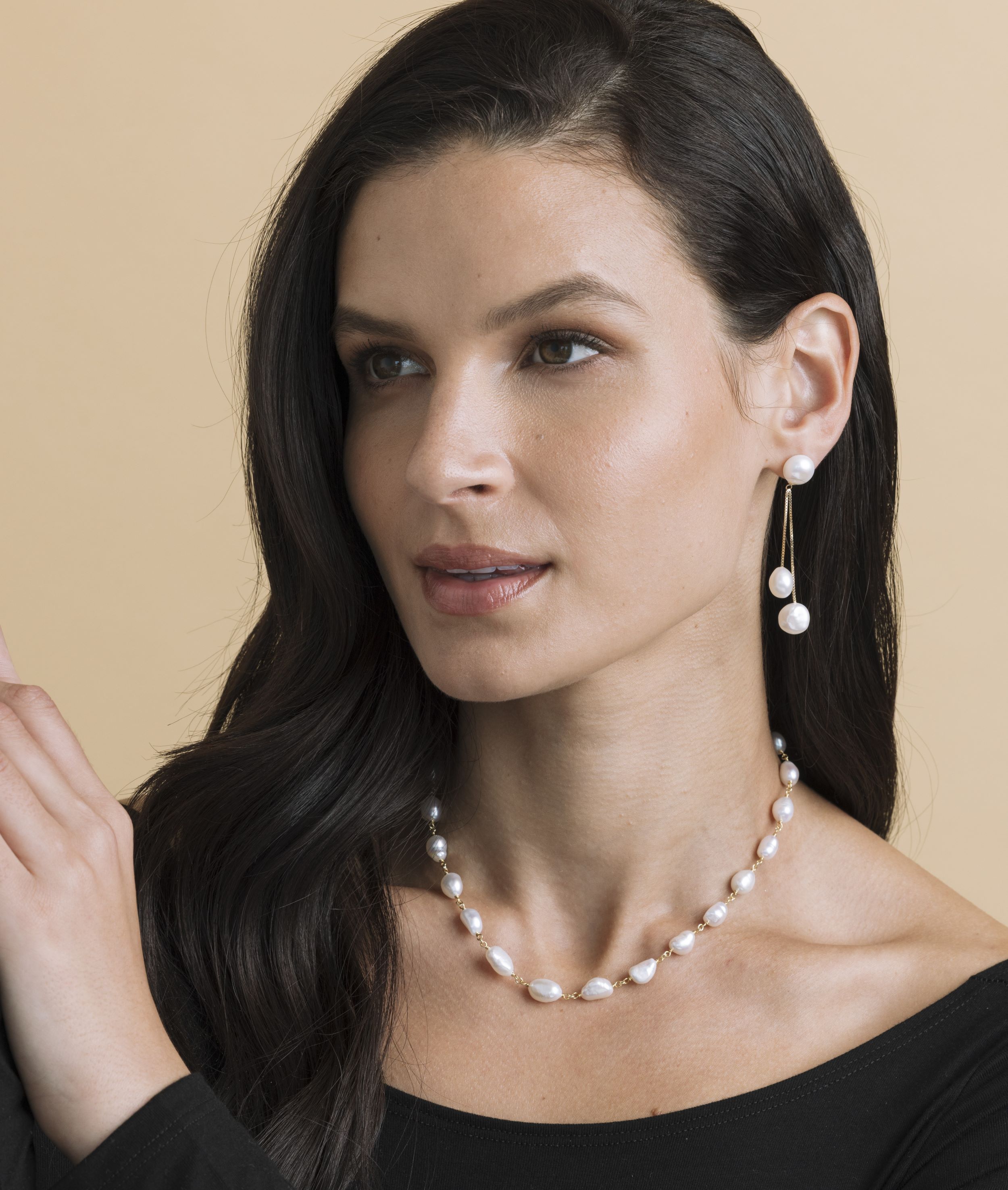 White Freshwater Pearl Emmy Earrings