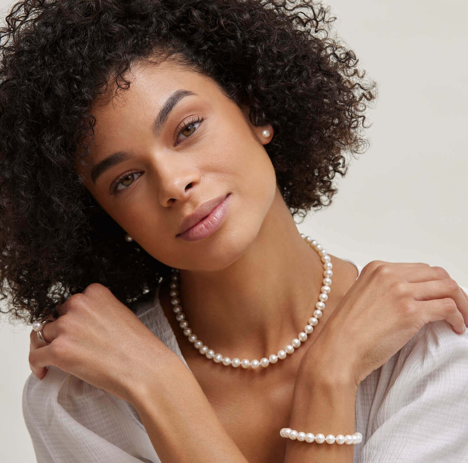 Pearl necklace buy sale